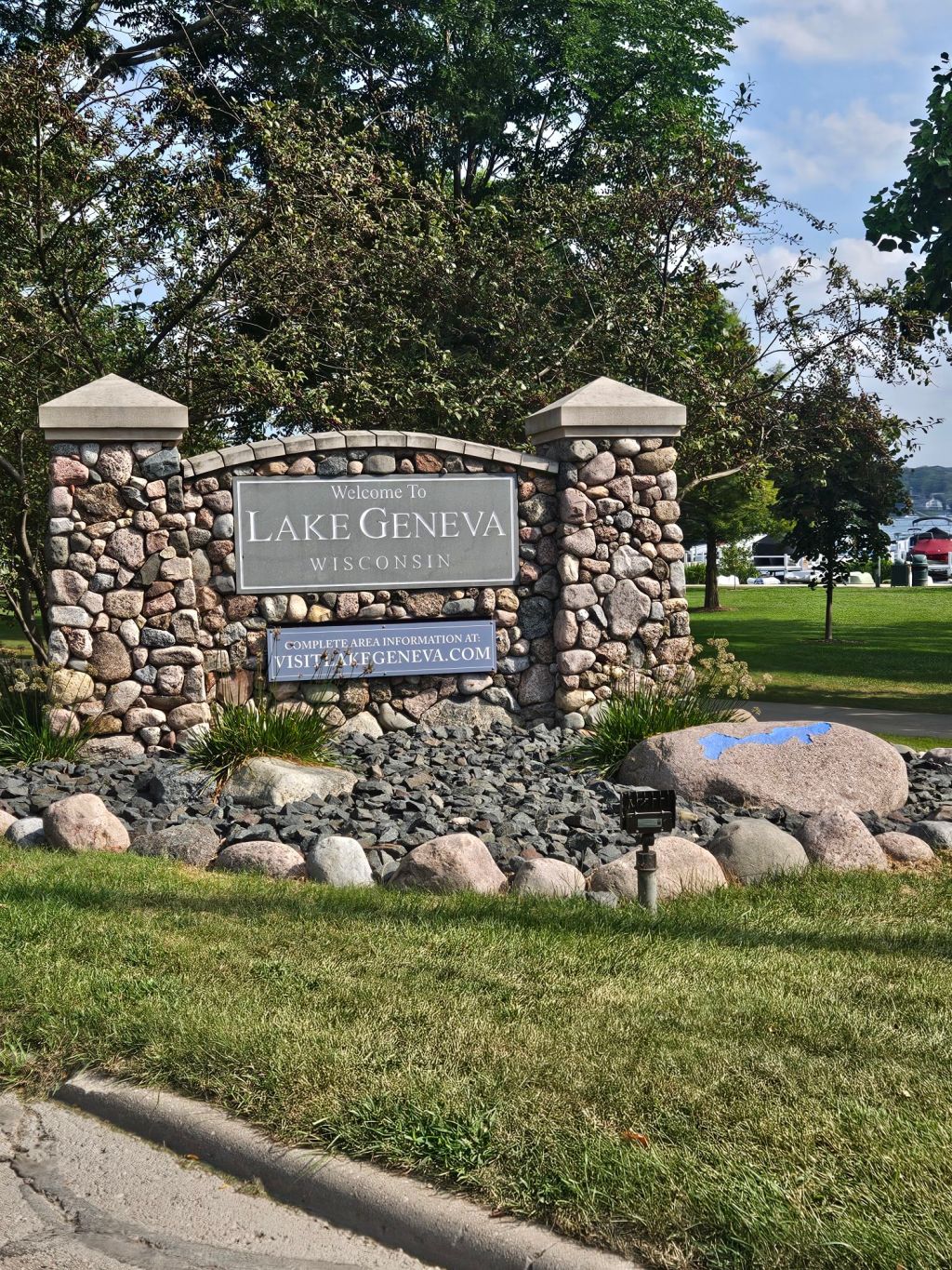 Lake Geneva Day Trip: Accessible Beach and Amazing&nbsp;Food